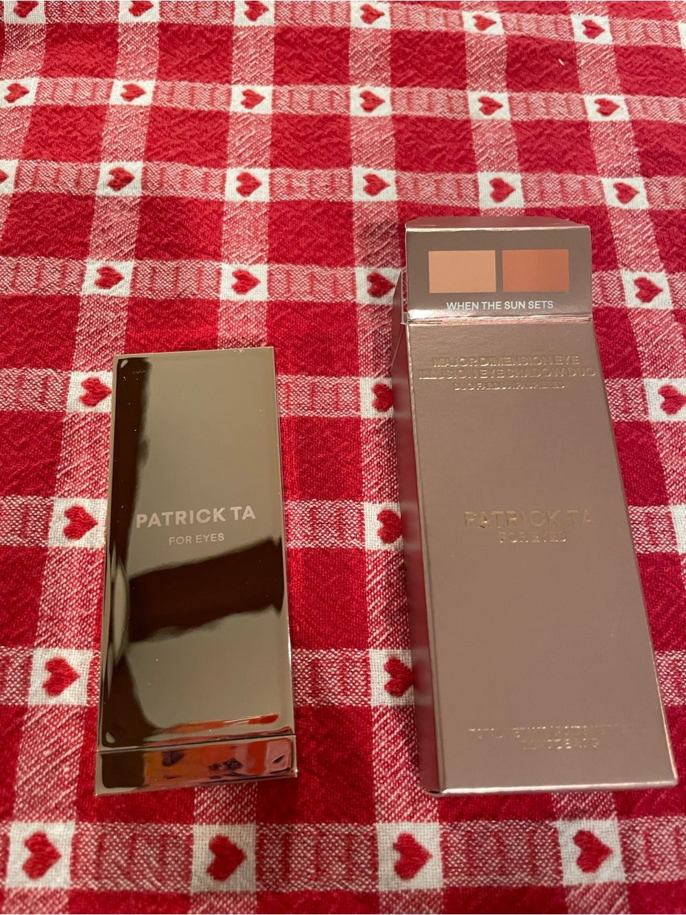 Patrick Ta When The Sun Sets Shimmery Peach and Champagne Eyeshadow Duo - Picture 3 of 9